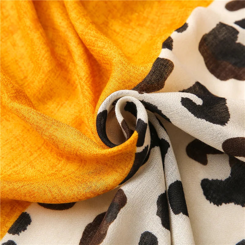 Foulard Léopard Femme