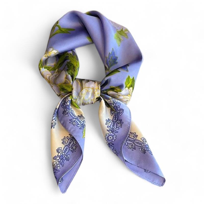 Petit Foulard Carré Couleur Bleu Lavande et Vert Feuille 70*70cm