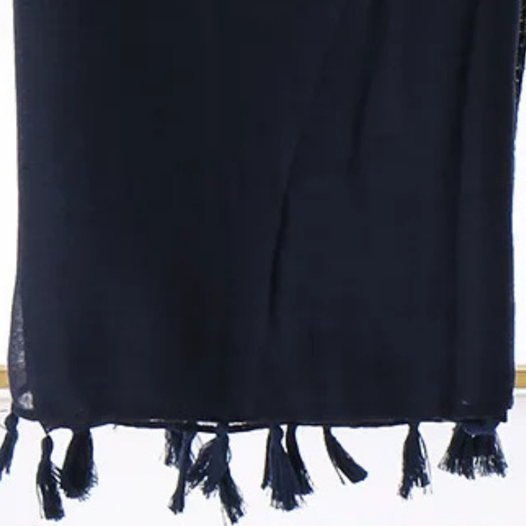 Echarpe Viscose Femme détail des franges - Bleu Nuit - Gris Pâle - Bleu Ciel - Bleu Marine - Noir - Rouge Terre cuite - Marron Foncé - Vert Olive - Pêche Douce - Bordeaux - Violet Poudré - Rose Poudré - Beige Sable - Jaune Pâle