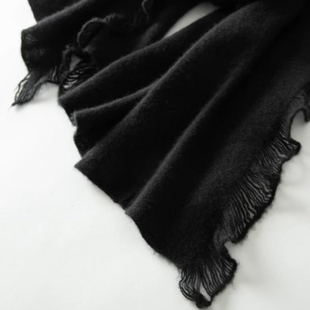 Etole Noire en Cachemire détail des franges - Noir