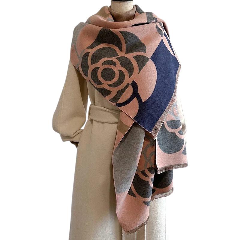 Etole à Motif Camélia Géométrique - Rose et Marine - 185*65cm