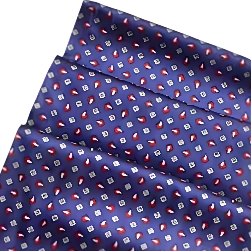 Foulard de Cou en Soie pour Homme détail motif tissu - Bordeaux et Moutarde - Bleu et Jaune - Bordeaux et Ornementé - Navy et Or - Noir et Rouge - Bordeaux et Orné - Bleu Marine et Doré - Doré et Rouge - Noir à Pois - Navy et Rouge - Bleu et Orné - Marron et Or - Or et Noir - Noir Rouge et Vert - Gris et Bleu