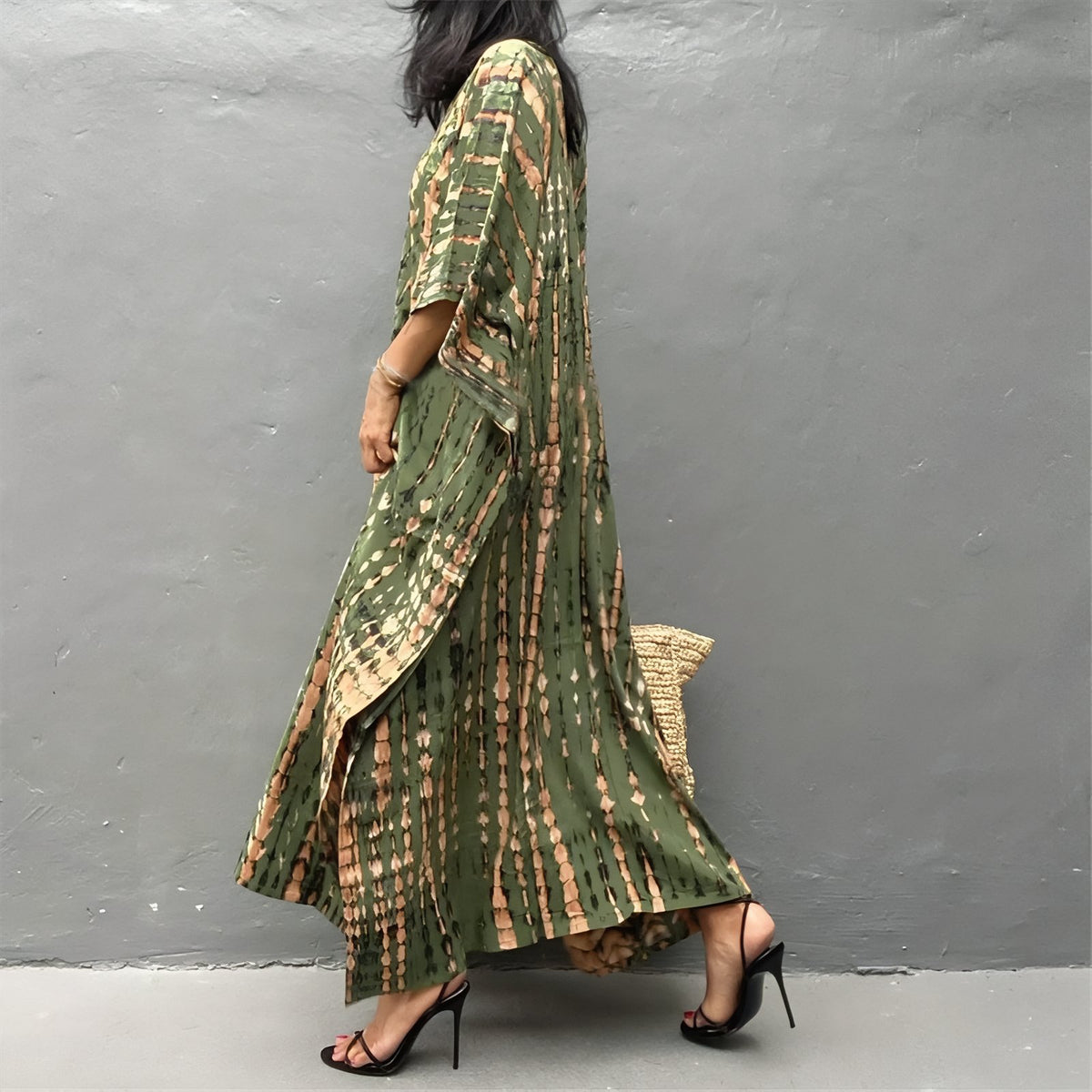 Robe de Plage Boho Style portée sur le côté - Noir - Vert Emeraude - Jaune Clair - Bleu - Blanc et Bleu - Vert Foncé - Vert Olive - Bleu Clair - Rose - Vert Turquoise - Fuchsia - Jaune Foncé - Turquoise Clair - Vert et Rose - Vert et Jaune - Gris Bleu - Noir Imprimé - Noir et Multicouleurs - Multicouleurs